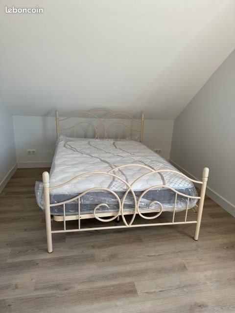 Appartement à louer, 40m², Murol