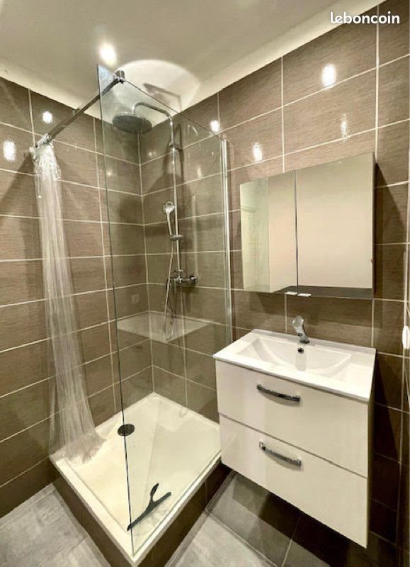 Appartement à louer, 59m², Vence