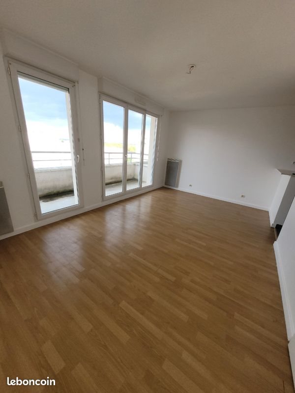 Appartement à louer, 42m², Cergy