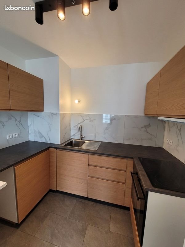 Appartement à louer, 42m², Cergy