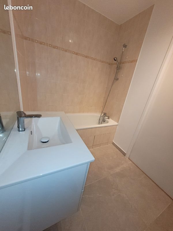 Appartement à louer, 42m², Cergy