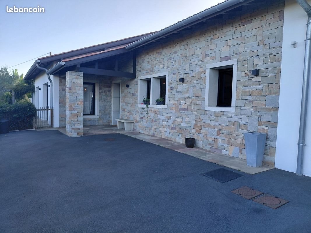 Maison à vendre, 210m², Saint-Pée-sur-Nivelle