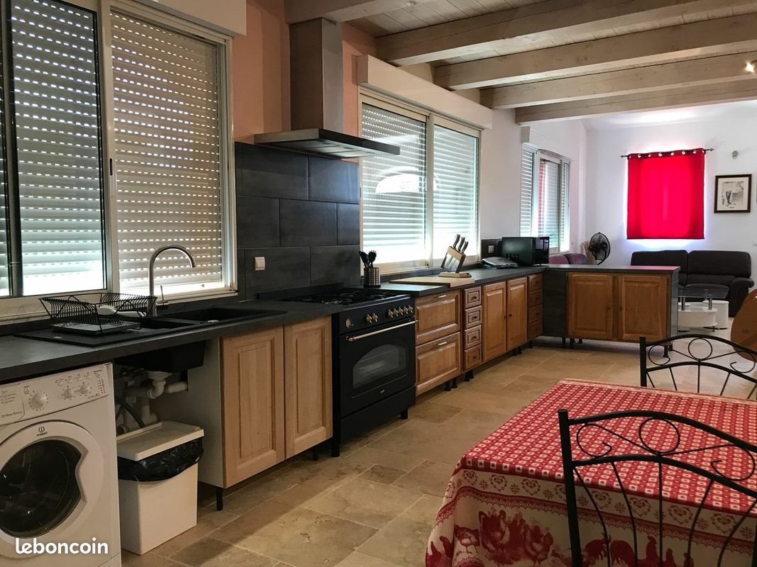 Appartement à louer, 80m², Sainte-Anastasie-sur-Issole