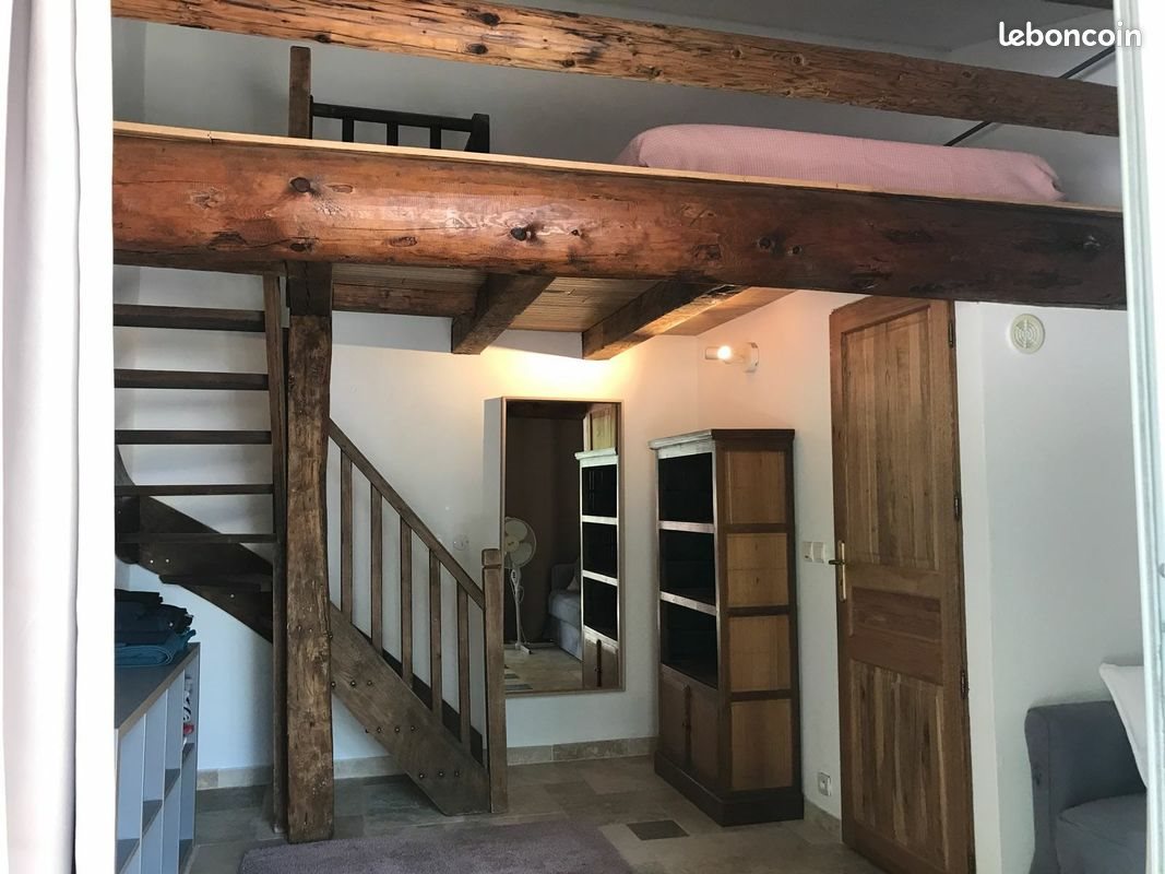 Appartement à louer, 80m², Sainte-Anastasie-sur-Issole
