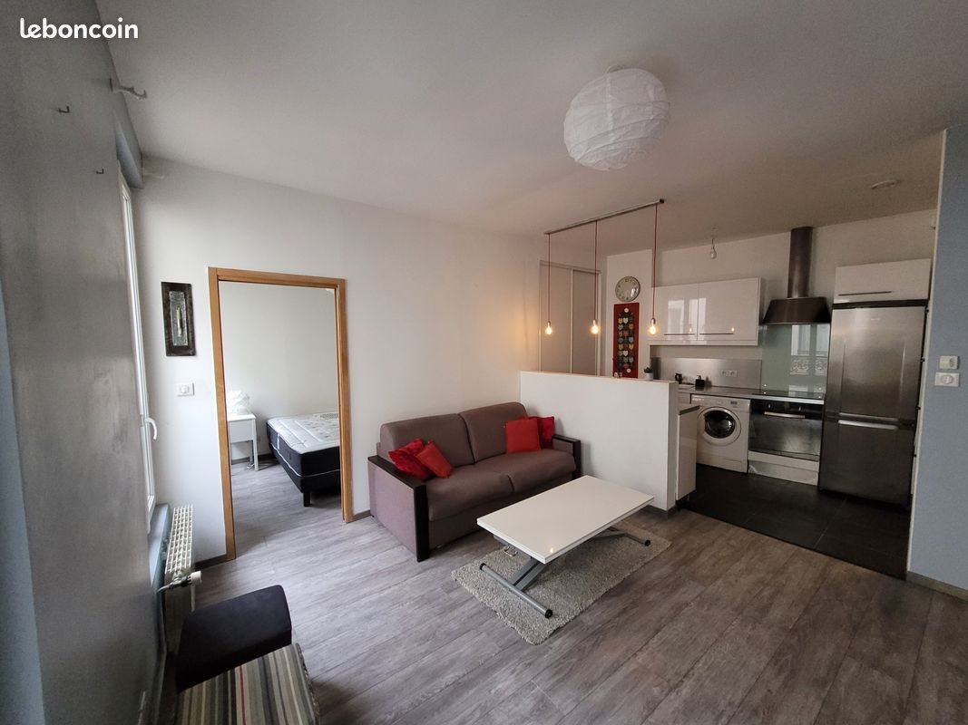 Appartement à louer, 40m², Paris 18ème