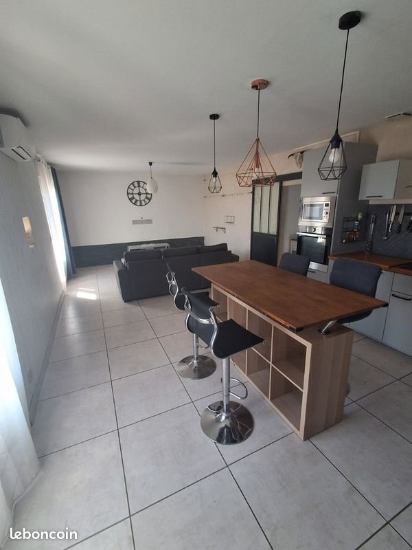 Appartement à louer, 95m², Jonquières-Saint-Vincent