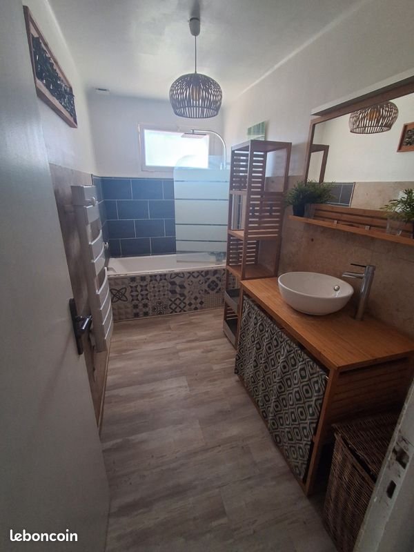 Appartement à louer, 95m², Jonquières-Saint-Vincent