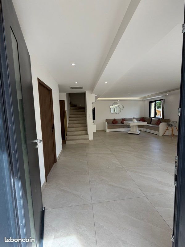 Maison à vendre, 125m², Beaucaire