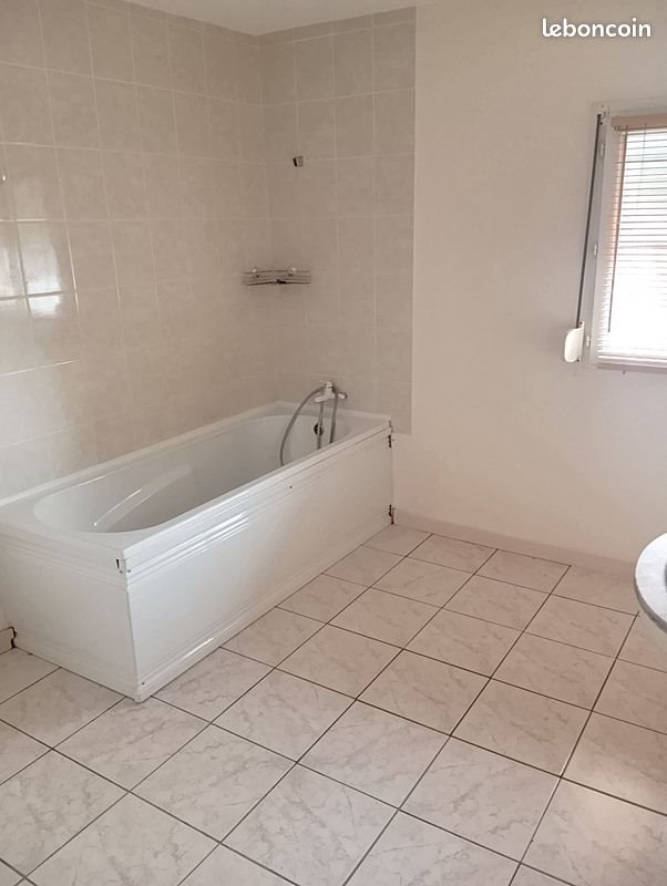Maison à louer, 160m², Echenoz-la-Méline