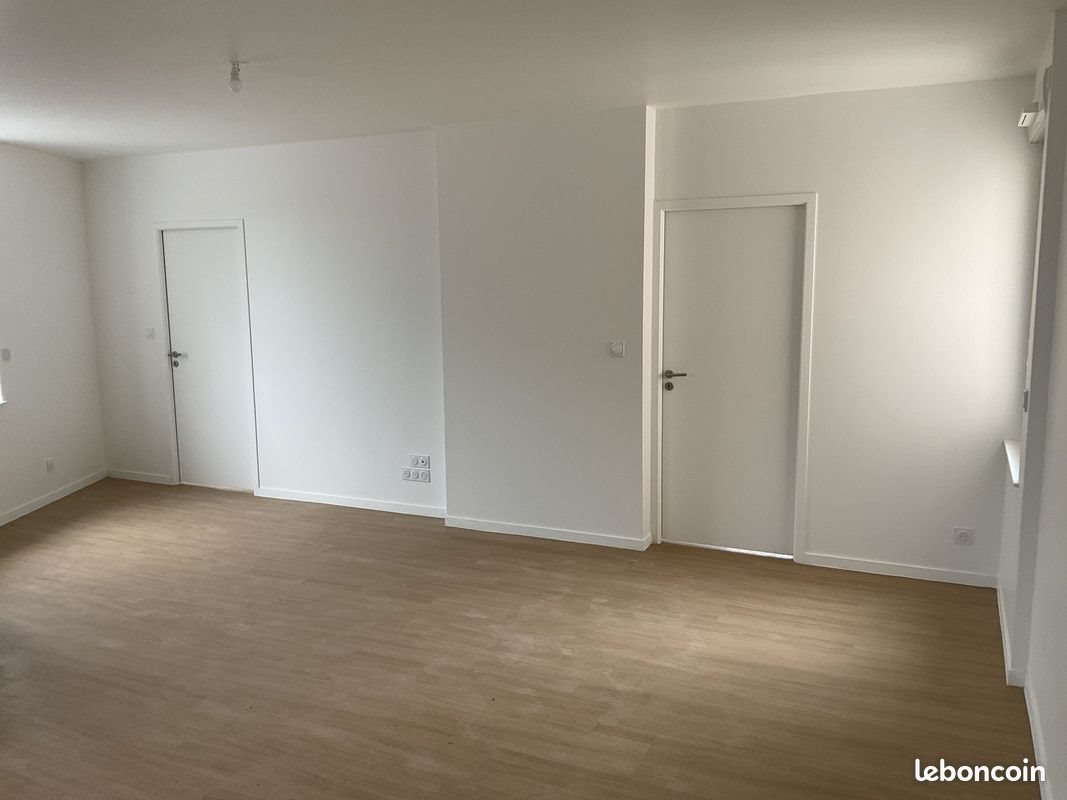 Appartement à louer, 69m², Villedieu-les-Poêles