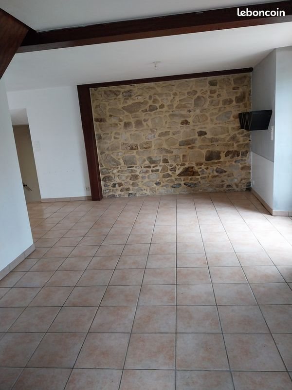 Maison à louer, 82m², Plœuc-L'Hermitage