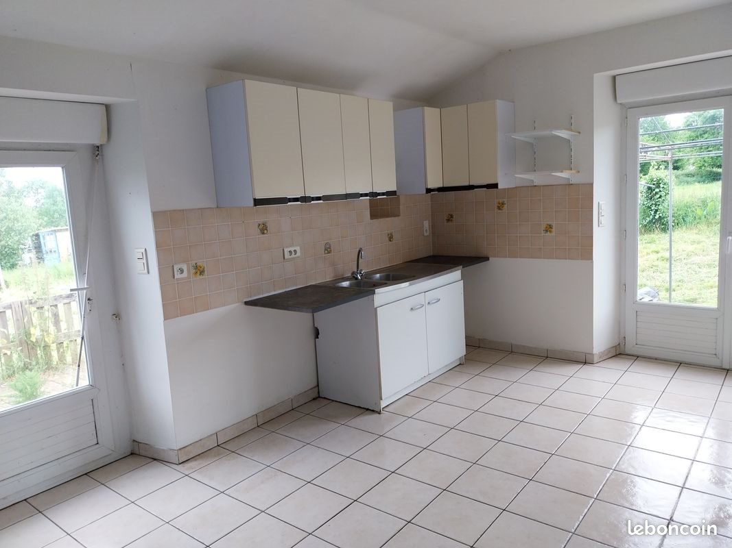 Maison à louer, 82m², Plœuc-L'Hermitage