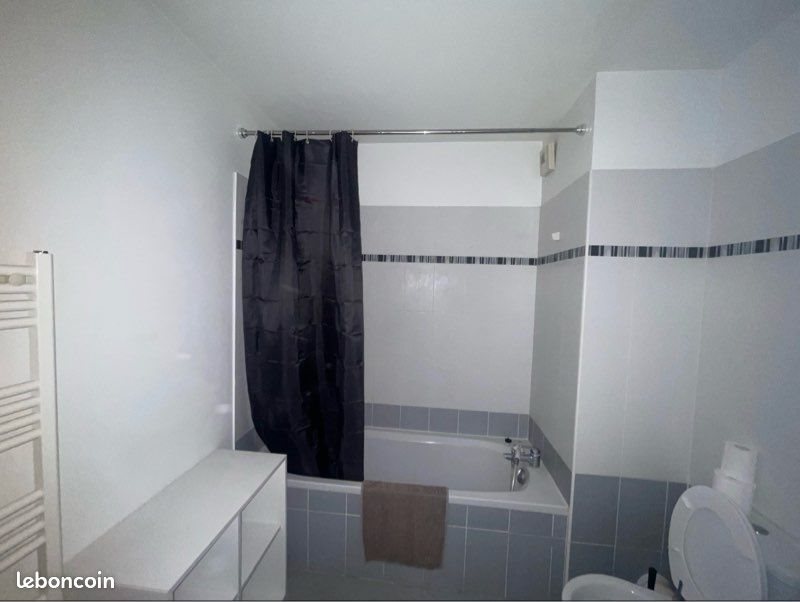 Appartement à louer, 28m², Antibes