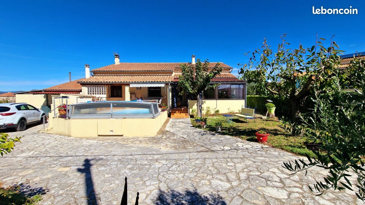 Maison à vendre, 155m², Barjac