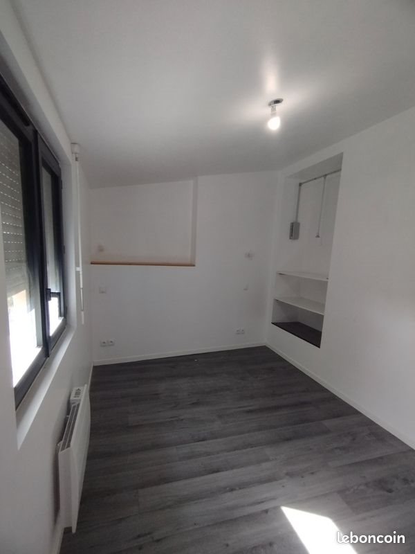 Maison à louer, 61m², Saint-Romain-de-Lerps