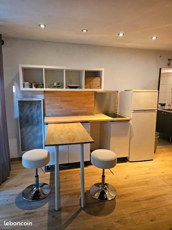 Appartement à louer, 20m², Évenos