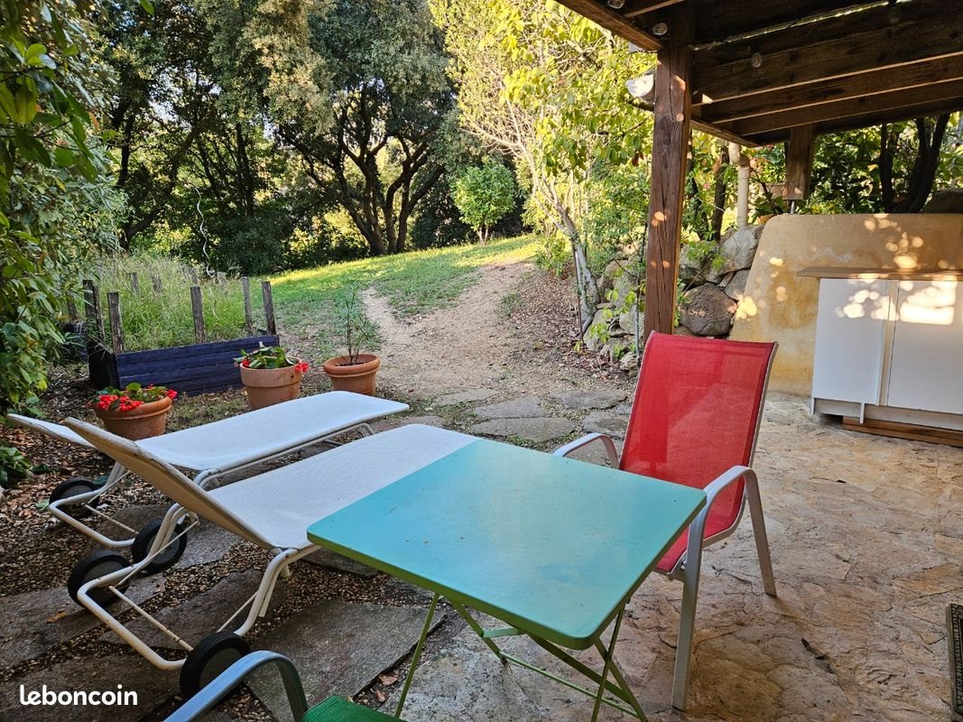 Appartement à louer, 20m², Évenos
