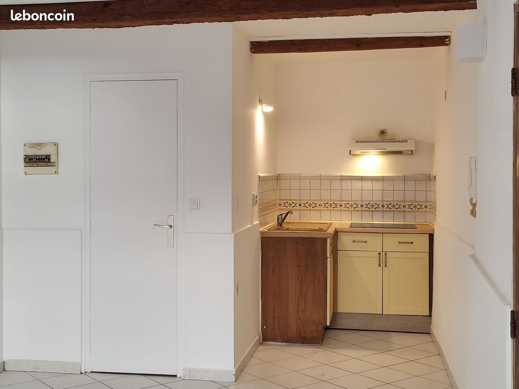 Appartement à louer, 28m², Villeneuve-lès-Avignon