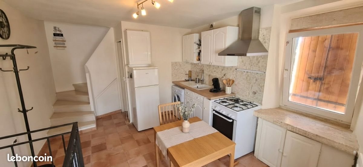 Maison à louer, 70m², La Tour-d'Aigues