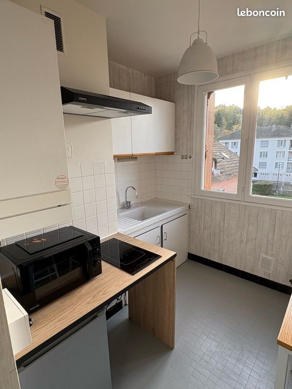 Appartement à louer, 32m², Aurillac