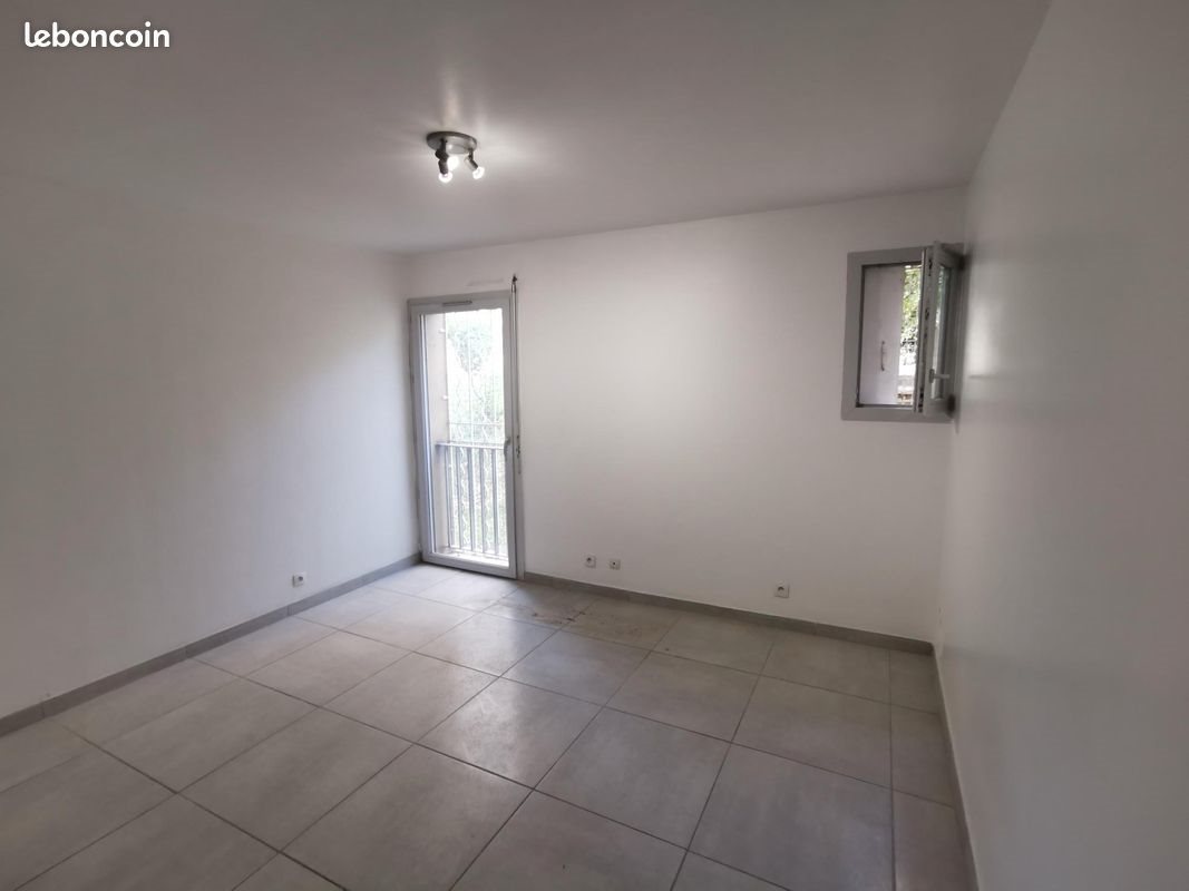 Appartement à louer, 21m², Pertuis