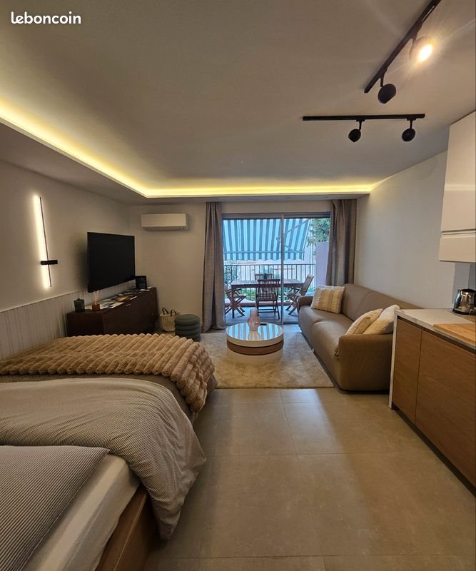 Appartement à louer, 25m², Saint-Raphaël