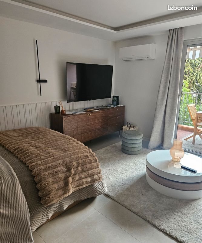 Appartement à louer, 25m², Saint-Raphaël