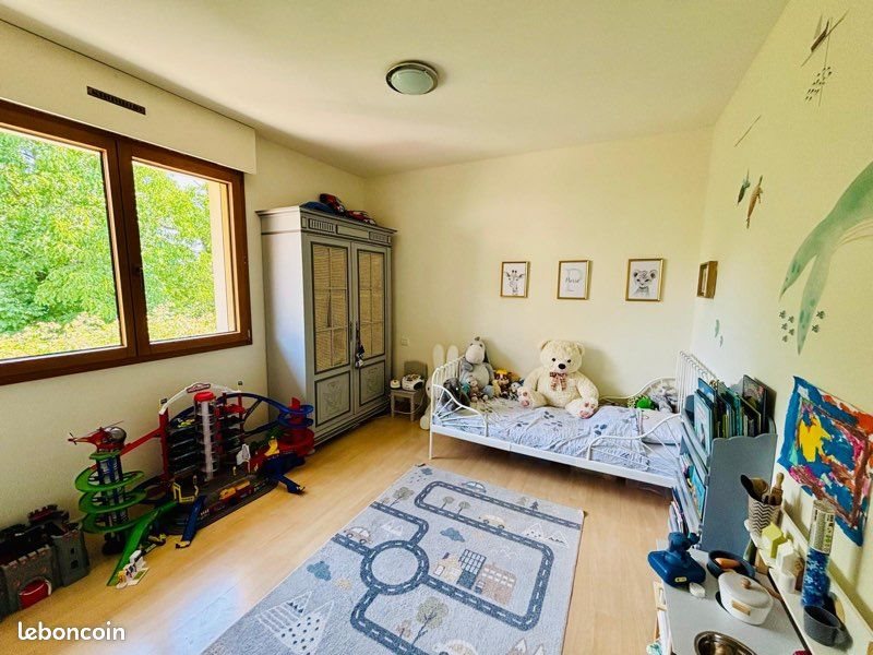 Appartement à louer, 90m², Péron