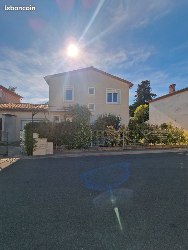 Maison à louer, 82m², La Redorte
