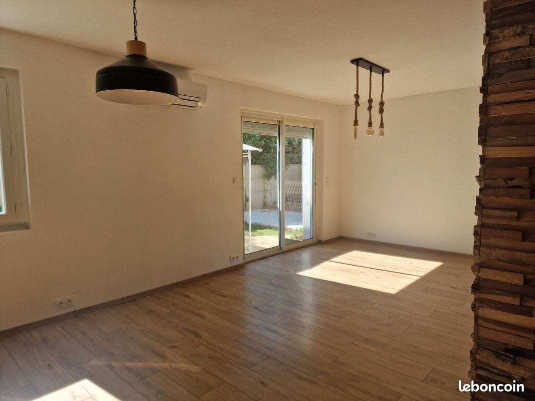 Maison à louer, 82m², La Redorte