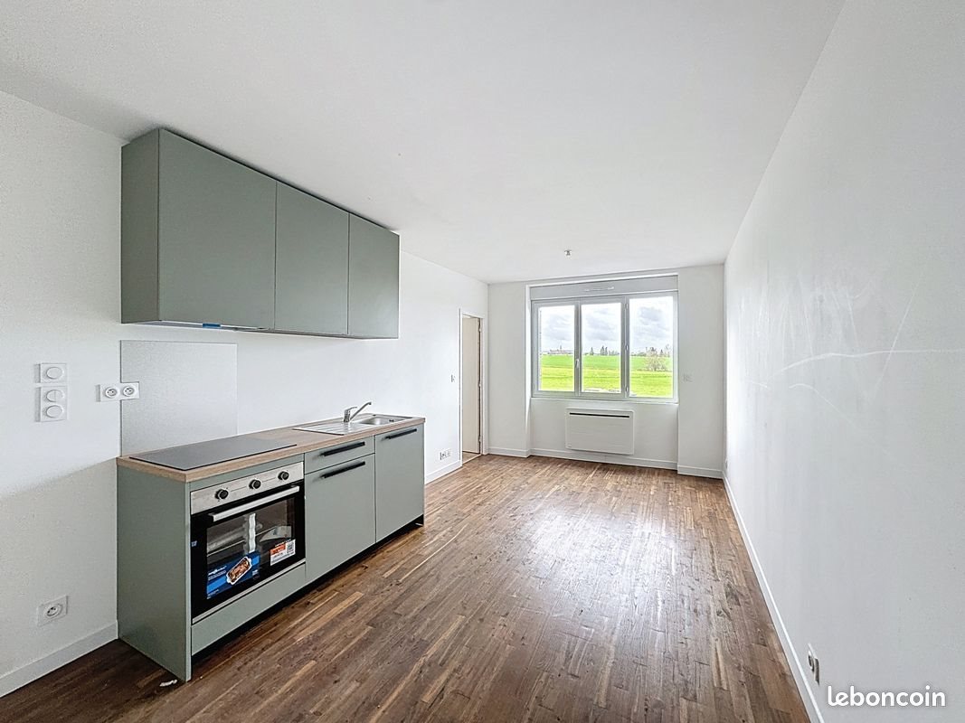 Appartement à louer, 40m², Javené