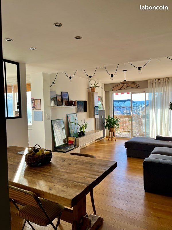Appartement à louer, 87m², Cruseilles