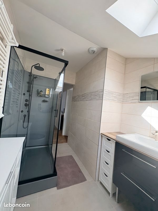 Maison à louer, 81m², Bais