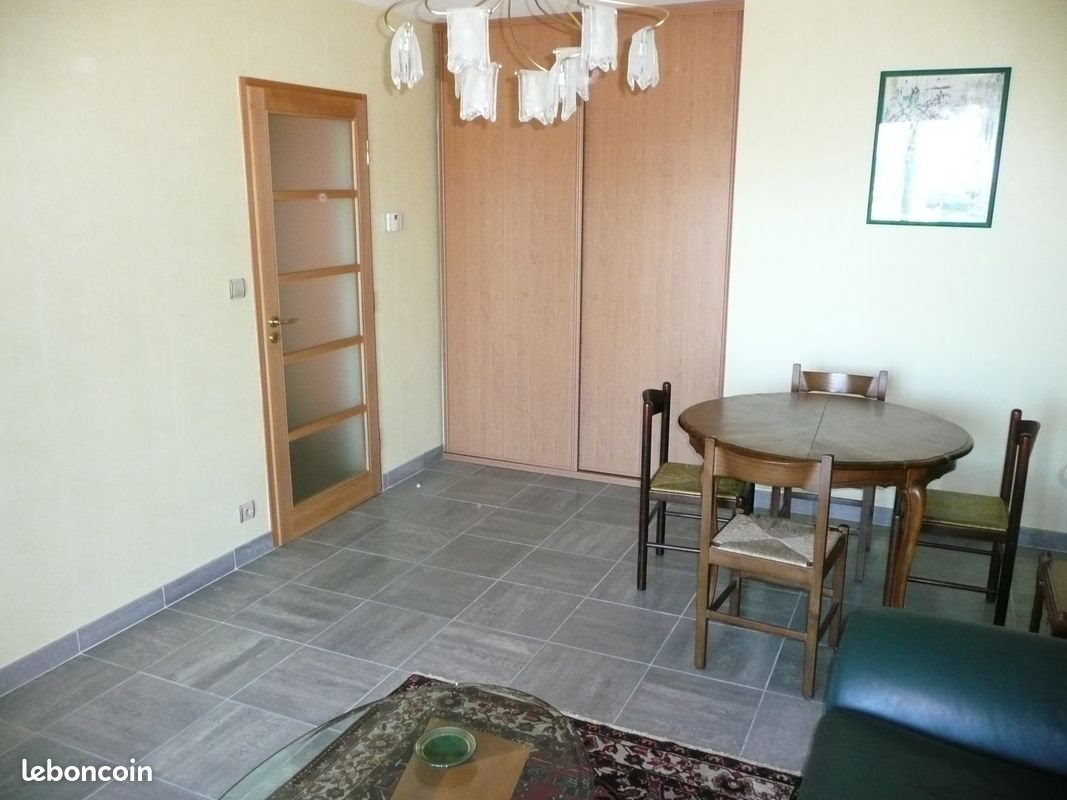 Appartement à louer, 56m², Privas