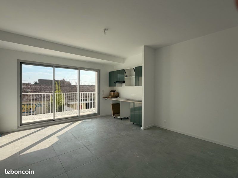Appartement à louer, 35m², Cenon