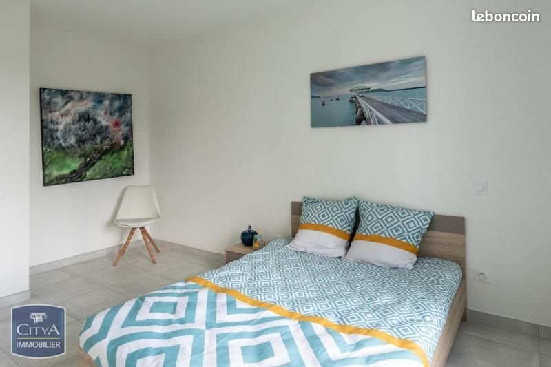 Maison à louer, 81m², Trouy