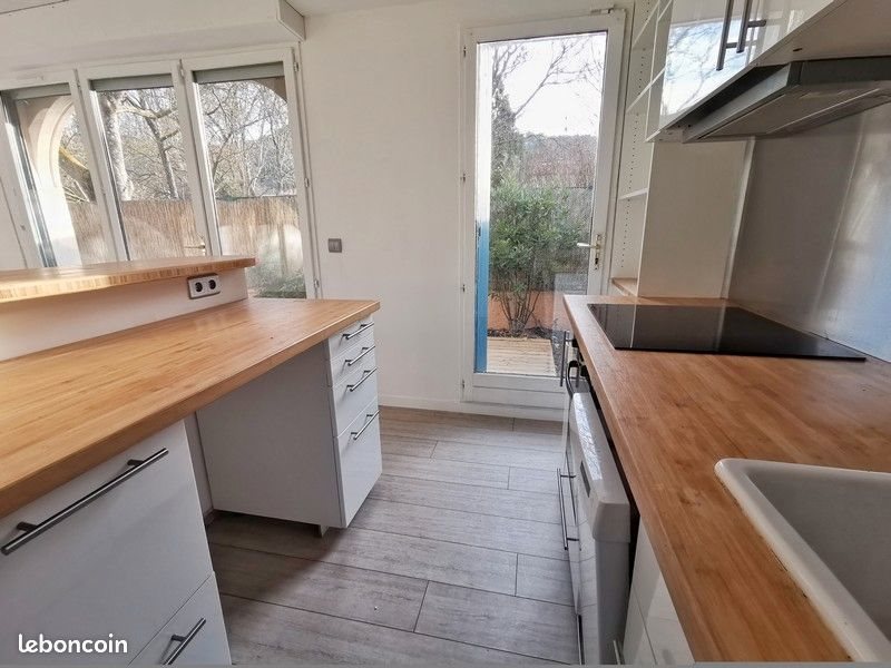 Appartement à vendre, 49m², Le Tholonet