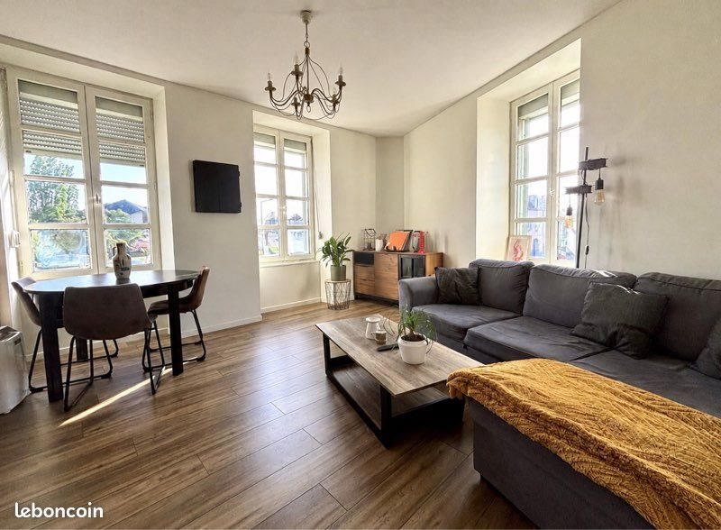 Appartement à louer, 54m², Craon