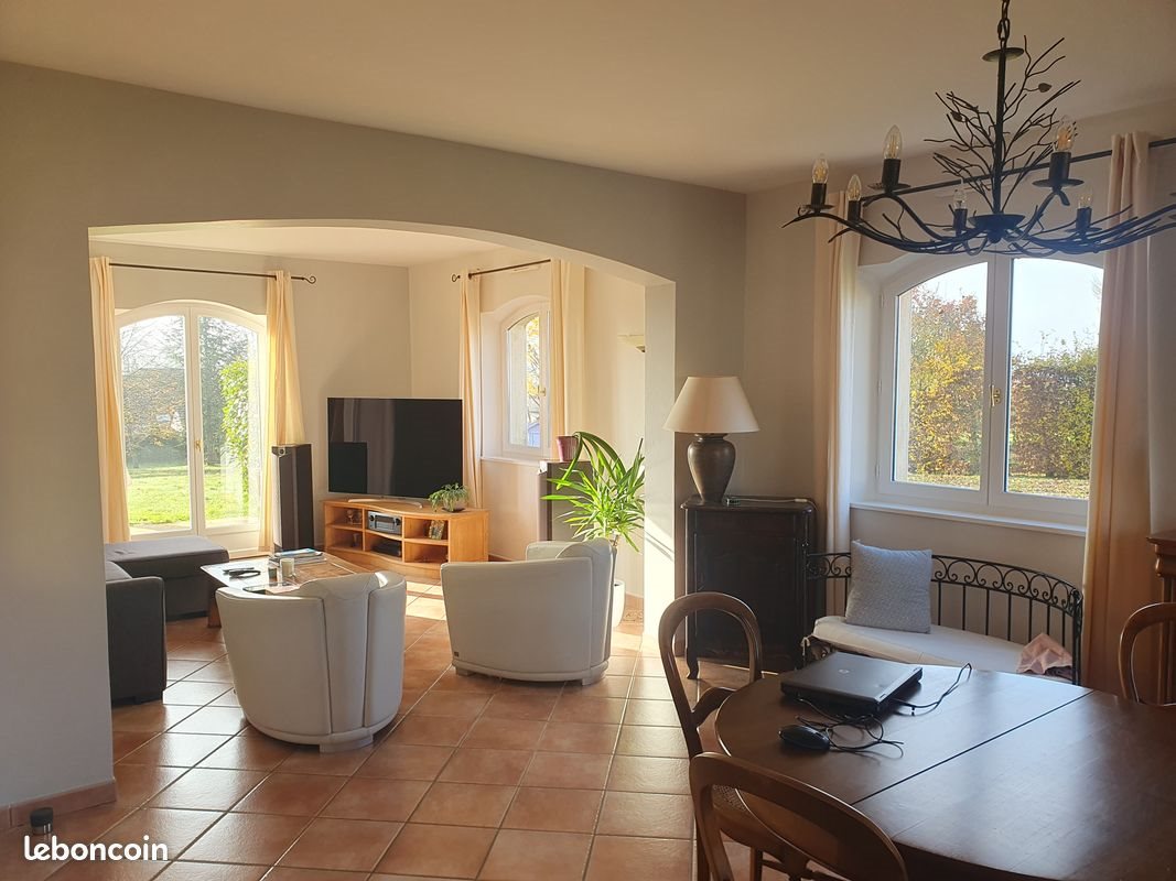 Maison à vendre, 180m², Trévol