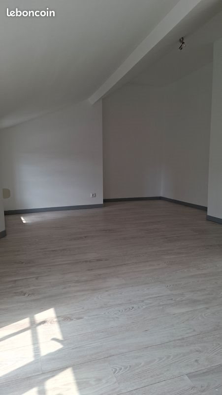 Maison à louer, 70m², Rousies