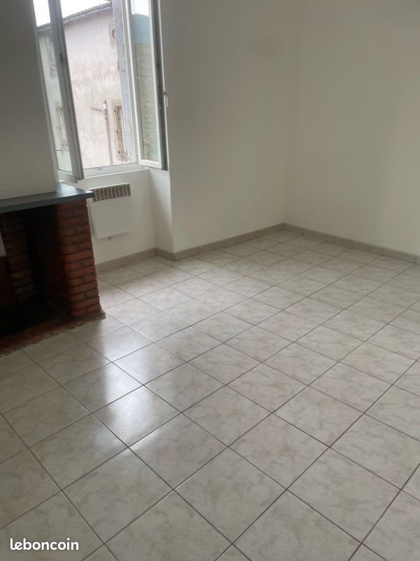 Appartement à louer, 70m², Lodève