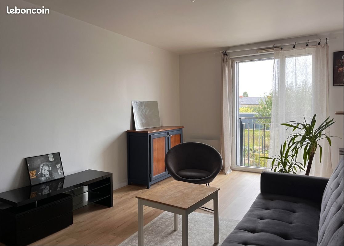 Appartement à louer, 42m², La Mézière