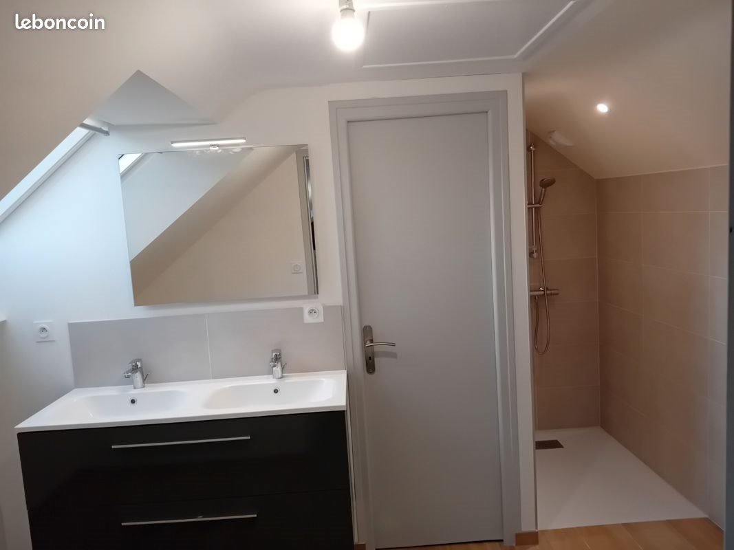 Maison à louer, 90m², Guénin