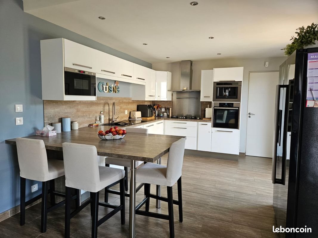 Maison à vendre, 148m², Gressy