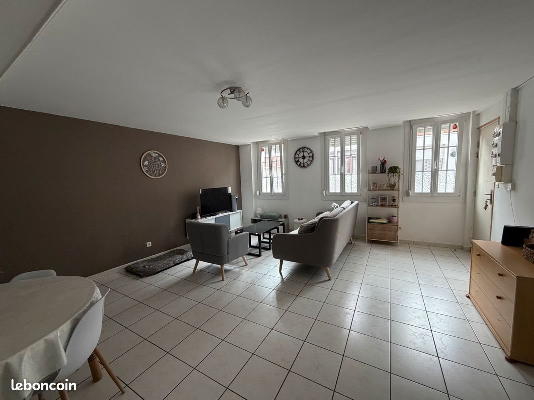 Appartement à louer, 45m², Cambrai