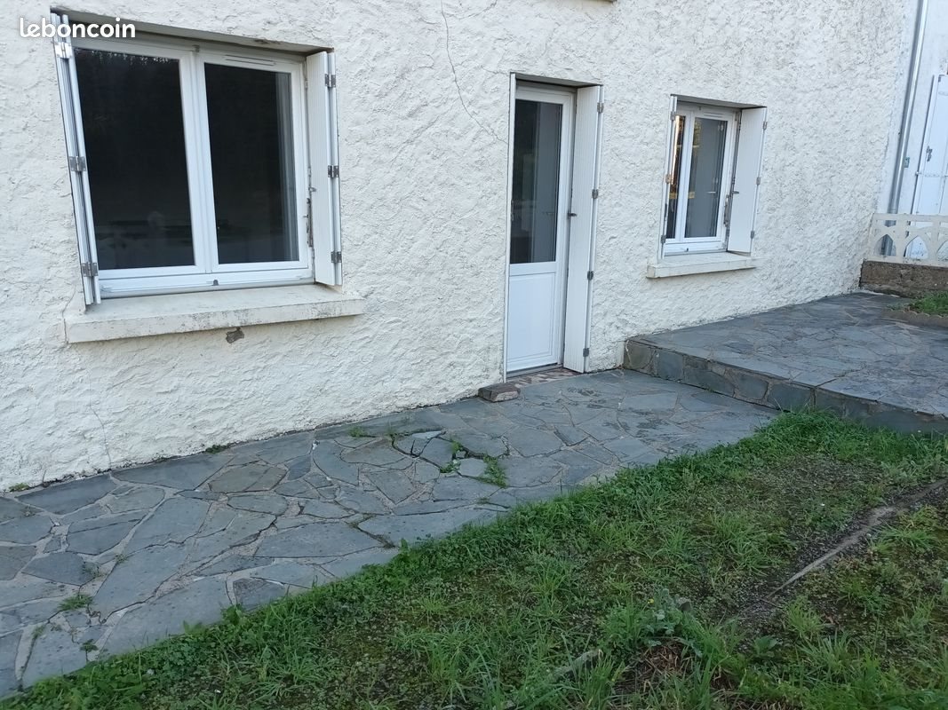 Maison à louer, 45m², Sévérac