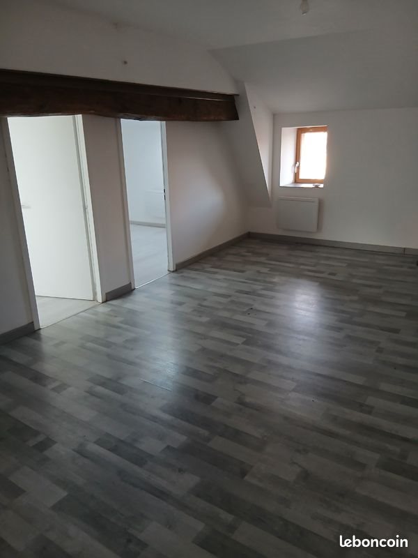 Appartement à louer, 65m², Mirebeau