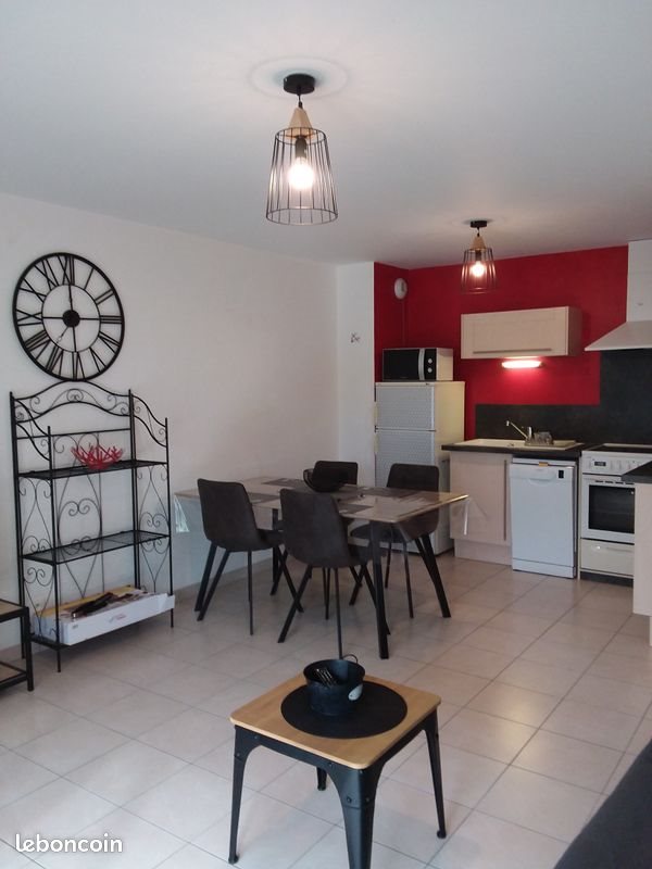 Appartement à louer, 43m², Étel