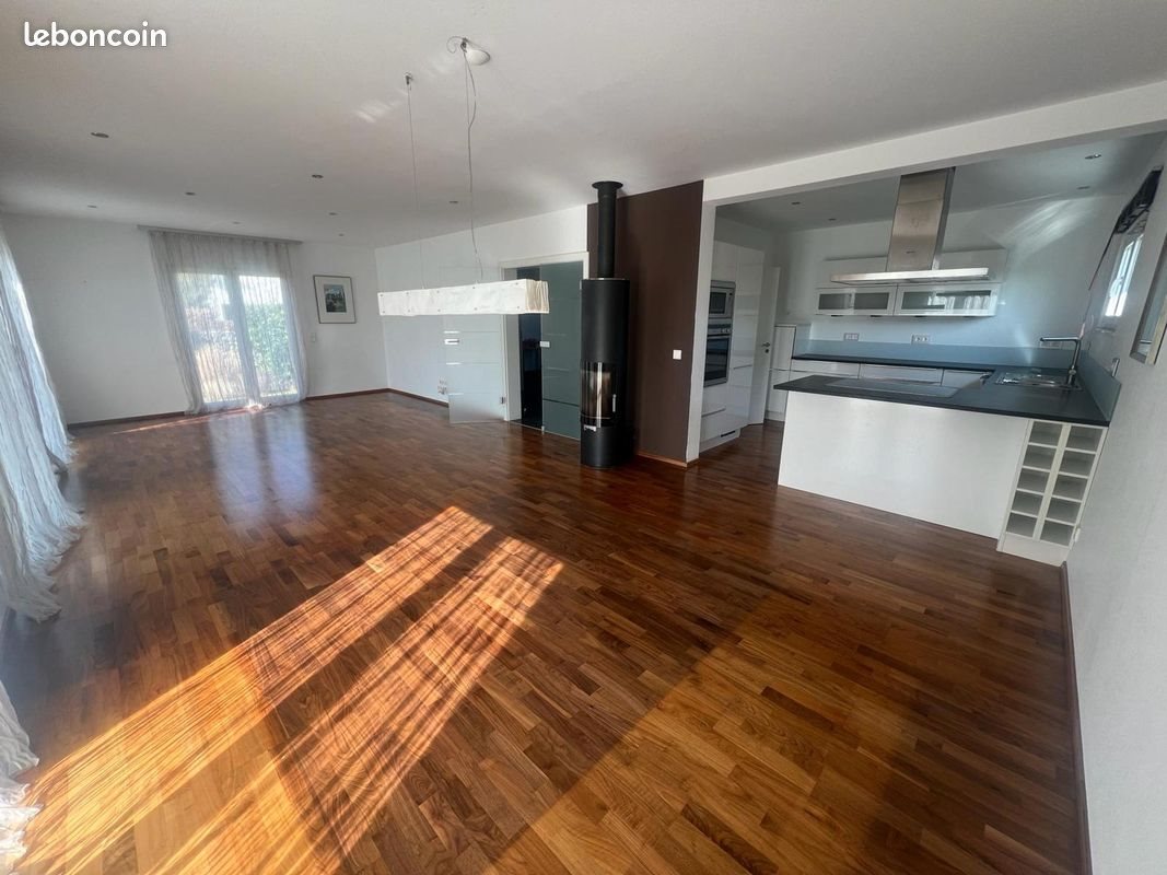 Maison à vendre, 190m², Village-Neuf