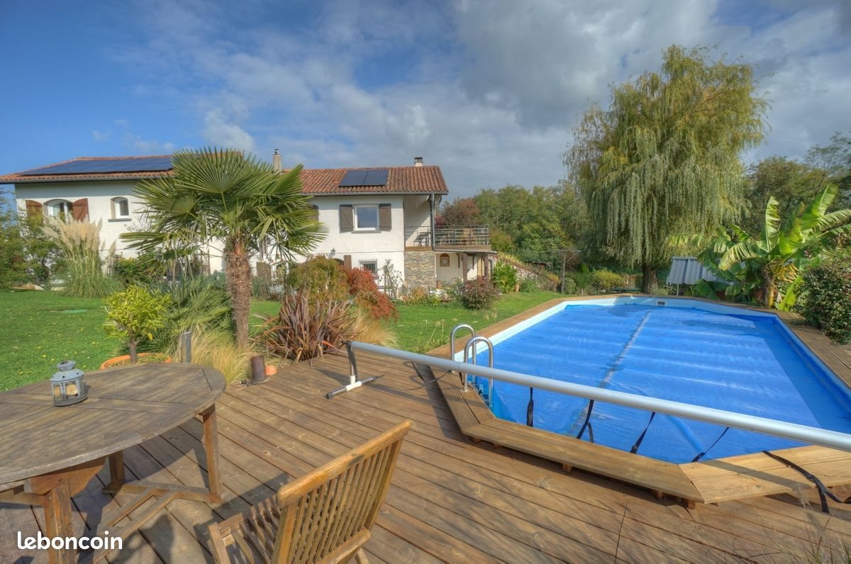 Maison à vendre, 184m², Luzinay